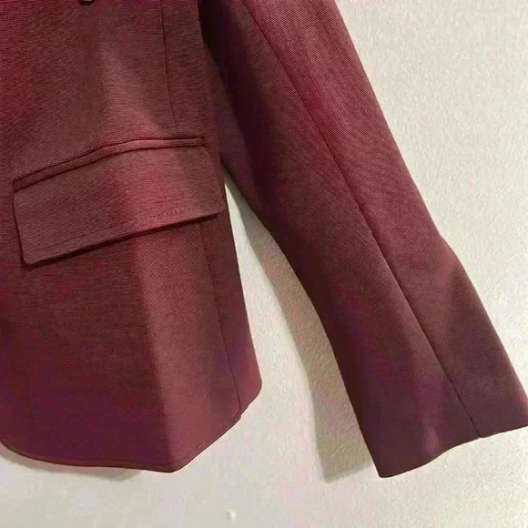 Hugo Boss - Picture 6 of 7